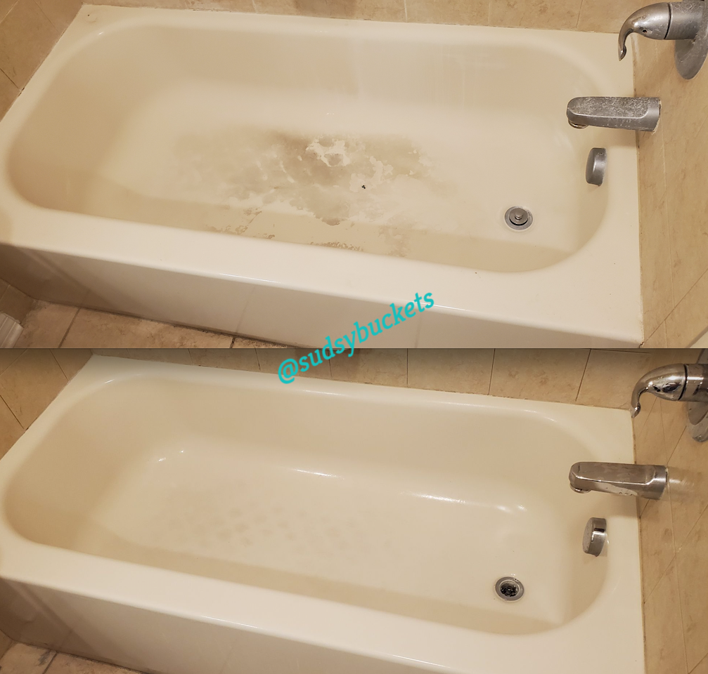 Bathtub in Brandon, FL Before and After Cleaning
